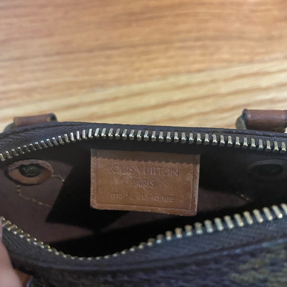 Louis Vuitton Mini Bag - Picture 2 of 5